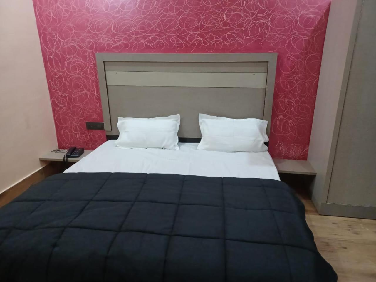 Paradise Home Stay Rāni Pokhri Dış mekan fotoğraf